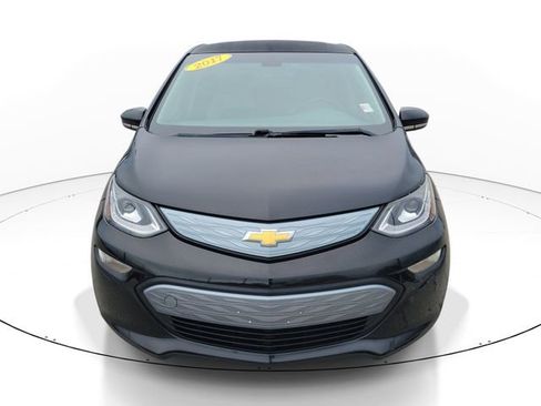 Used 2017 Chevrolet Bolt LT FWD image 2