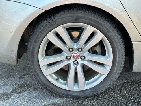 Used 2016 Jaguar XJ L Portfolio image 24