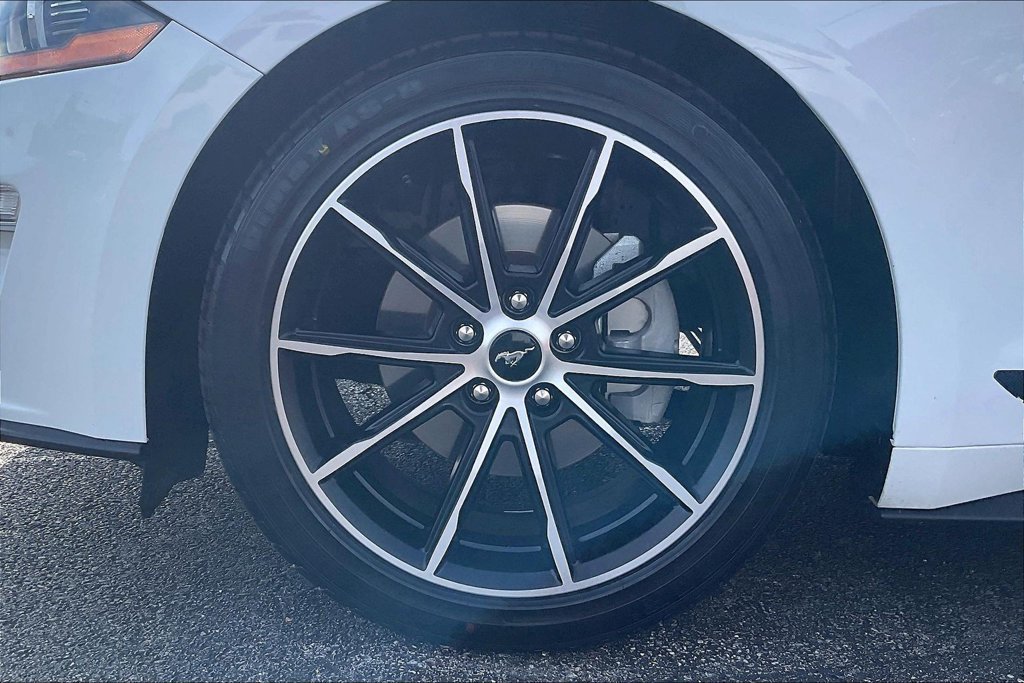 Used 2022 Ford Mustang Premium RWD image 10