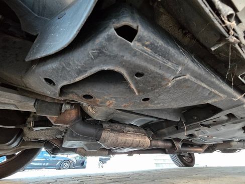 Used 2003 Lincoln Town Car Cartier image 50