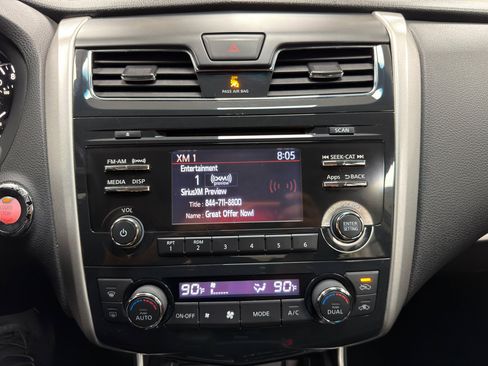 Used 2015 Nissan Altima 2.5 SV w/ Convenience Package image 20