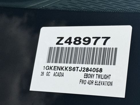 Used 2026 GMC Acadia Elevation w/ Elevation Premium Package FWD image 39