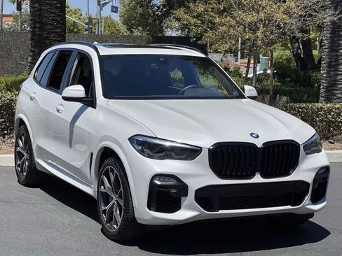 Used 2019 BMW X5 xDrive50i w/ M Sport Package AWD/4WD image 43