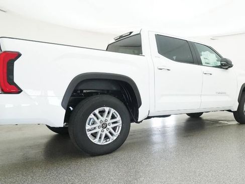 New 2026 Toyota Tundra SR5 AWD/4WD image 25