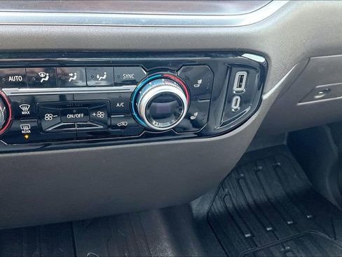 Used 2022 GMC Sierra 1500 SLT w/ X31 Off-Road Package image 24