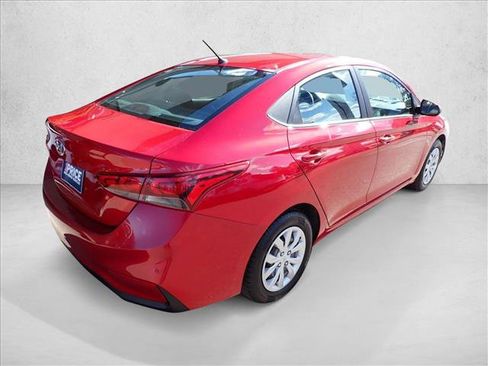Used 2021 Hyundai Accent SE image 4
