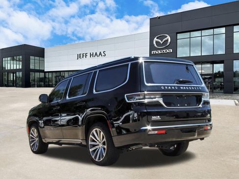 Used 2023 Jeep Grand Wagoneer Series II w/ Premium Group II AWD/4WD image 2