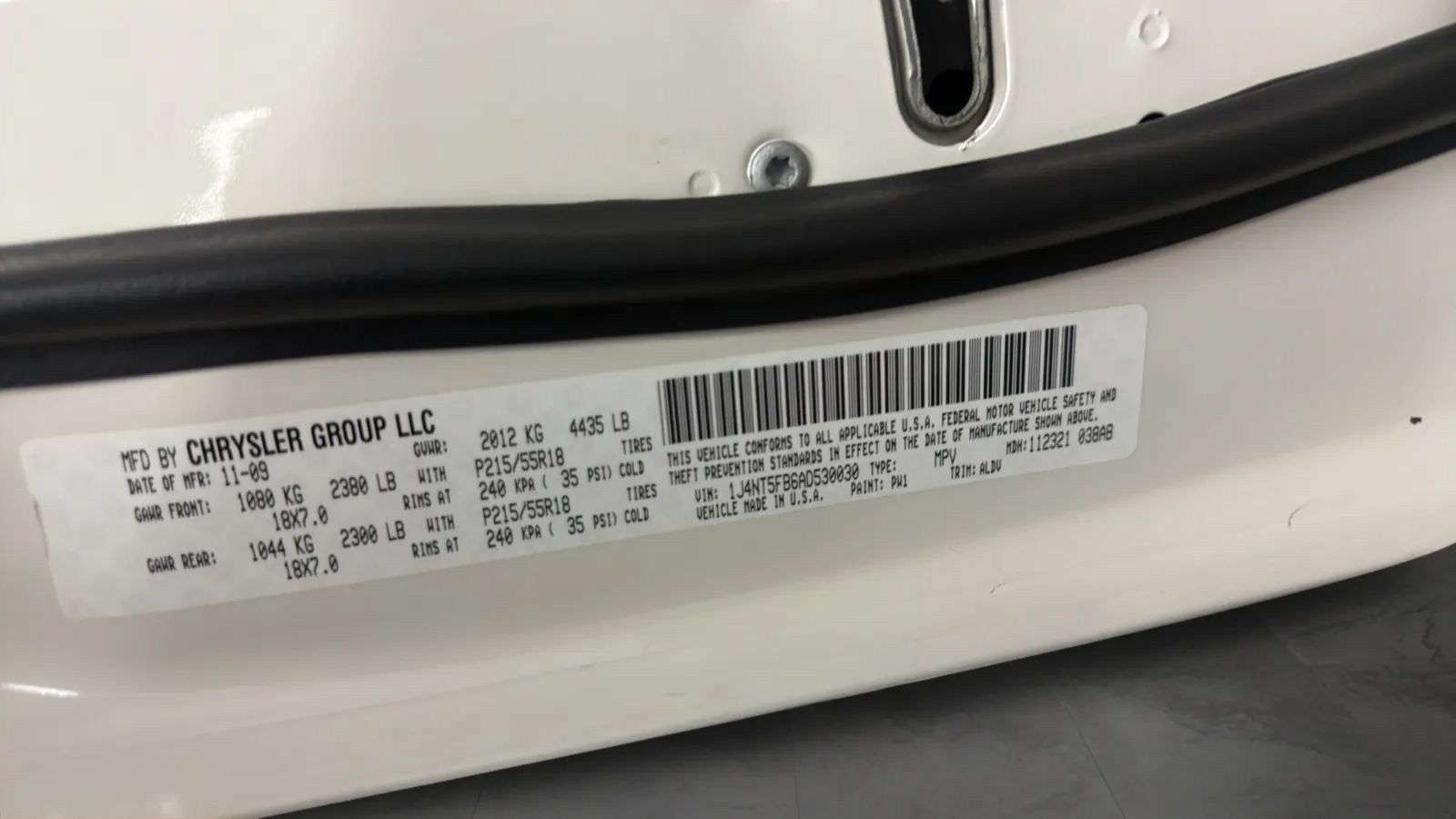 Used 2010 Jeep Compass Limited FWD image 28