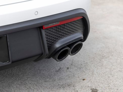 Certified 2026 Porsche Macan AWD/4WD image 24