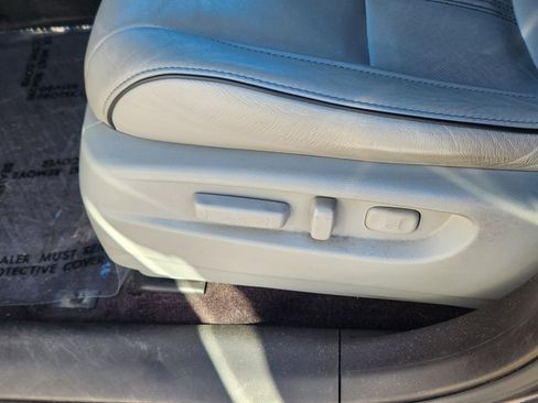 Used 2017 Acura MDX SH-AWD w/ Advance Package image 14