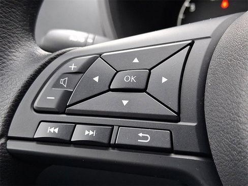 Used 2025 Nissan Altima 2.5 S image 20