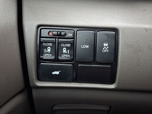 Used 2016 Honda Odyssey EX-L image 28