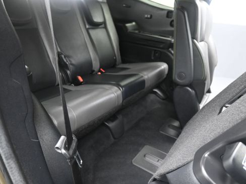 Used 2023 Subaru Ascent Onyx Edition AWD/4WD image 25