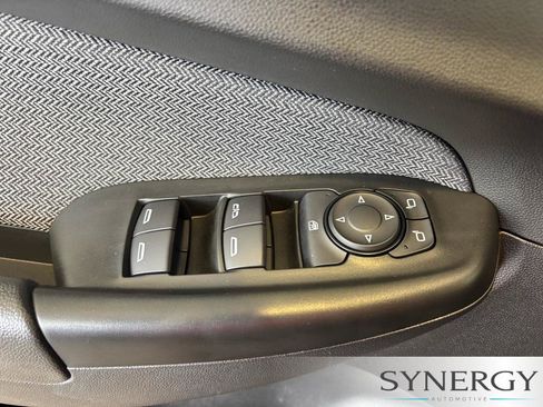 Used 2021 Chevrolet TrailBlazer LT w/ Convenience Package FWD image 13