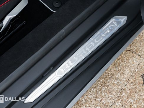 Used 2023 Lamborghini Huracan Sterrato image 37