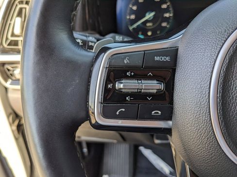 Used 2023 Kia Sorento SX image 29
