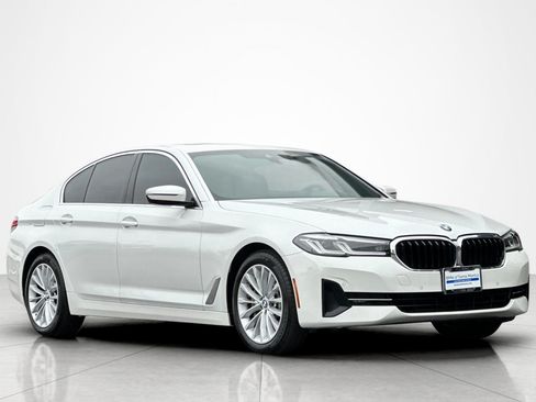 Used 2023 BMW 530i w/ Premium Package RWD image 7