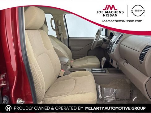 Used 2018 Nissan Frontier SV image 20