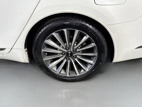 Used 2017 Kia Cadenza Technology FWD image 37
