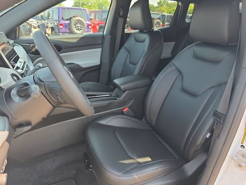 New 2026 Jeep Compass Limited AWD/4WD image 15
