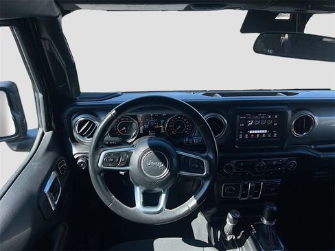 Used 2021 Jeep Wrangler Unlimited Sahara image 22