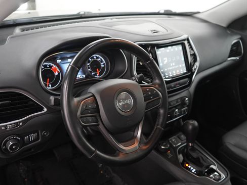 Used 2019 Jeep Cherokee Limited w/ Trailer Tow Group AWD/4WD image 21