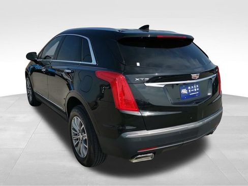 Used 2017 Cadillac XT5 Luxury w/ Driver Awareness Package FWD image 4
