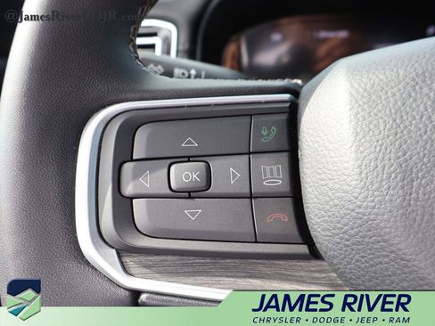 Used 2023 Jeep Wagoneer L Series II image 27