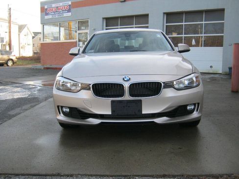 Used 2013 BMW 328i xDrive Sedan AWD/4WD image 3