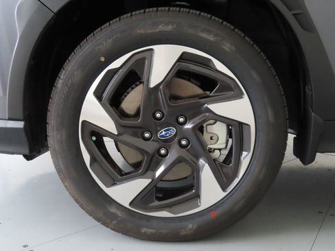 New 2025 Subaru Crosstrek 2.5i Limited w/ Crosstrek Mirror Package image 28