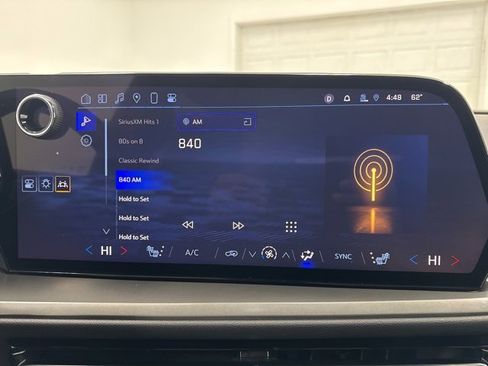 Used 2024 Chevrolet Traverse LT w/ Trailering Package image 16