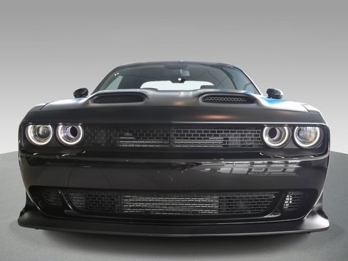 Used 2020 Dodge Challenger SRT Super Stock image 2