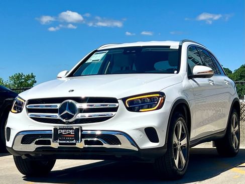 Certified 2022 Mercedes-Benz GLC 300 4MATIC image 4