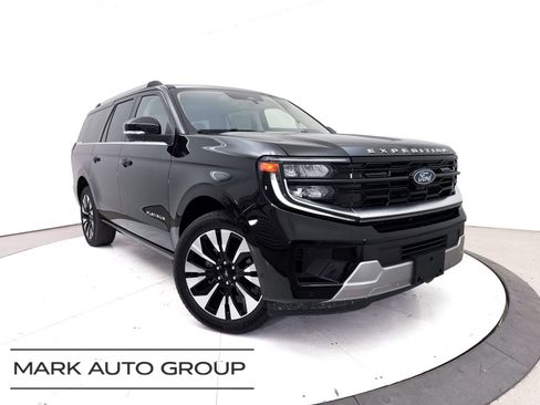 Used 2025 Ford Expedition Max Platinum w/ Driver's Package AWD/4WD image 1