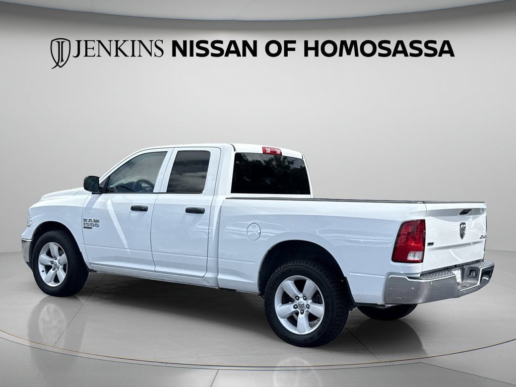 Used 2024 RAM 1500 Classic SLT AWD/4WD image 11
