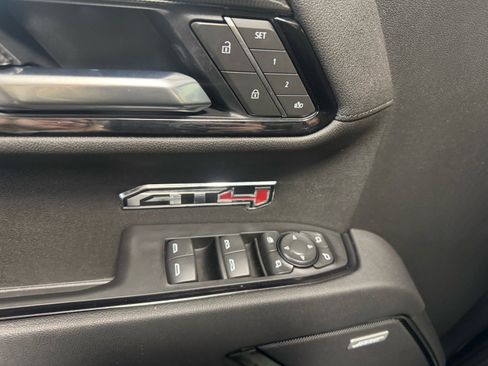 Used 2025 GMC Sierra 1500 AT4 w/ AT4 Premium Package image 17