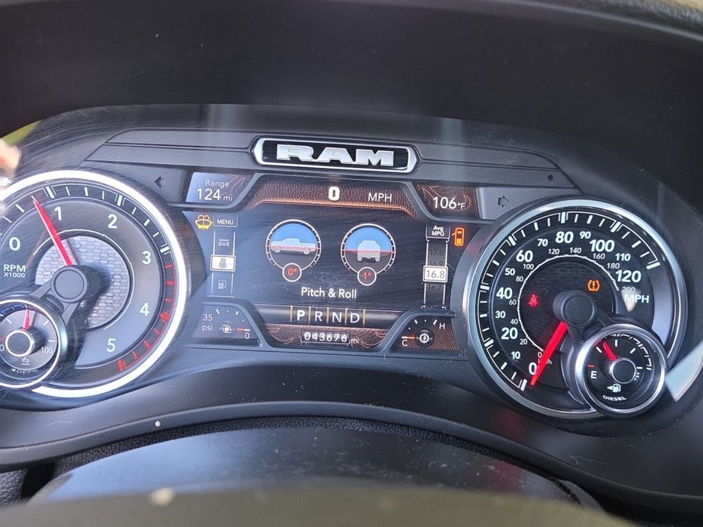 Used 2022 RAM 2500 Laramie AWD/4WD image 10