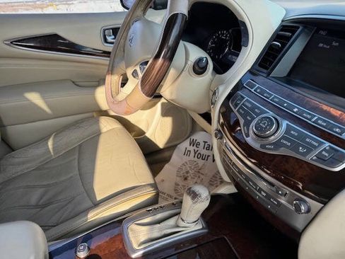 Used 2013 INFINITI JX35 AWD w/ Premium Pkg image 32