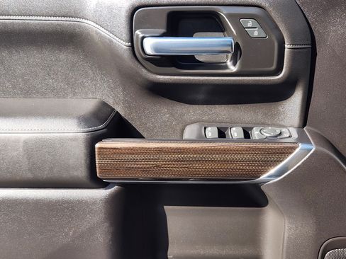 Used 2020 Chevrolet Silverado 1500 LT w/ Texas Edition RWD image 19