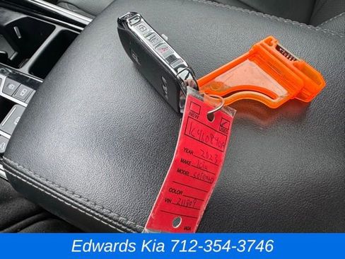 Used 2023 Kia Sorento SX Prestige image 32