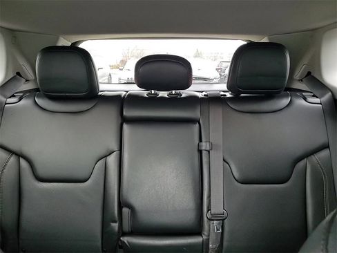 Used 2022 Jeep Compass Limited image 21