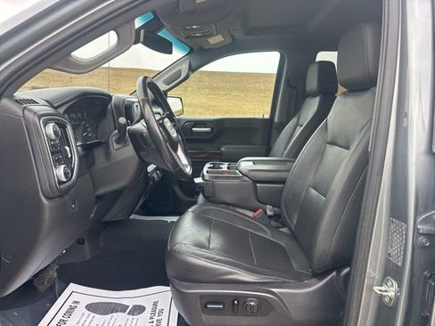 Used 2019 GMC Sierra 1500 SLT w/ Driver Alert Package I AWD/4WD image 18