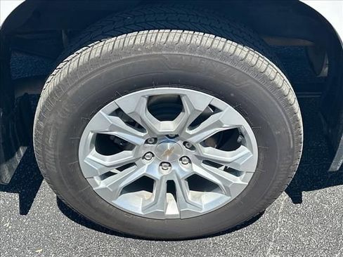 Certified 2024 Chevrolet Silverado 1500 LTZ w/ LTZ Premium Package AWD/4WD image 37