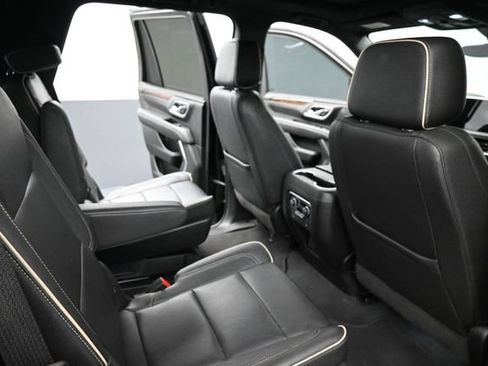 Used 2022 Chevrolet Tahoe Premier AWD/4WD image 24