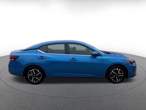 Used 2025 Nissan Sentra SV FWD image 16