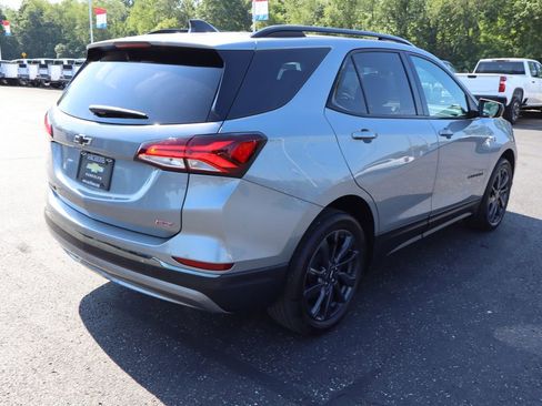 Used 2023 Chevrolet Equinox RS FWD image 33