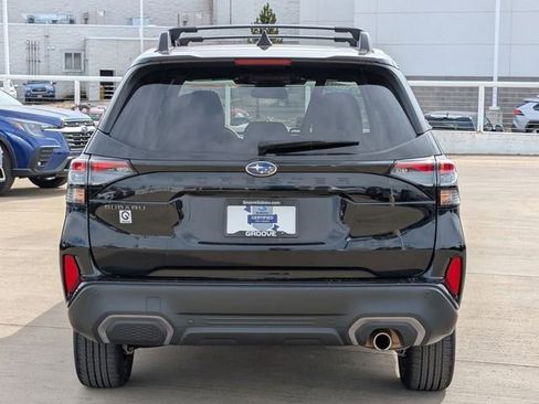 Used 2025 Subaru Forester Limited image 5