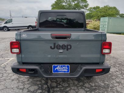 New 2025 Jeep Gladiator Sport