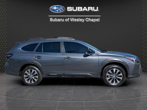 Certified 2025 Subaru Outback Premium AWD/4WD image 3