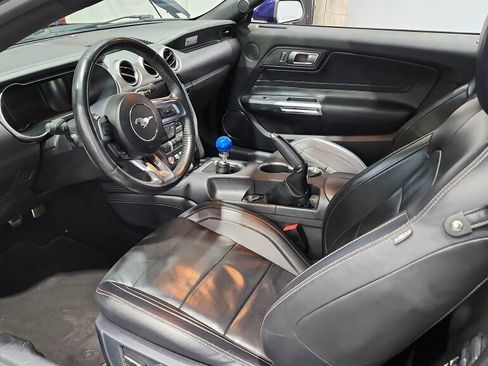 Used 2019 Ford Mustang Premium w/ Equipment Group 201A RWD image 23